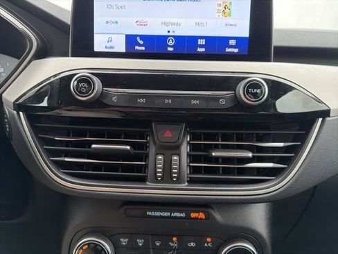 Used 2020 Ford Escape SEL image 31