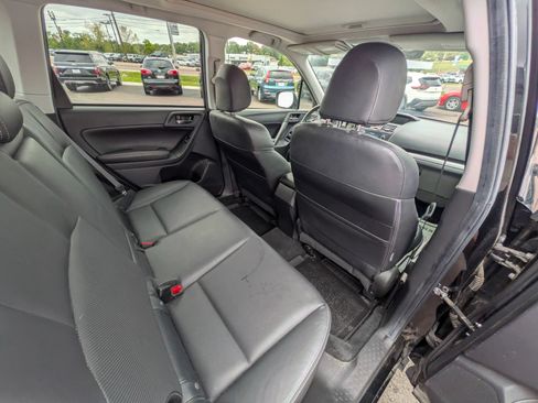 Used 2015 Subaru Forester 2.5i Limited AWD/4WD image 31