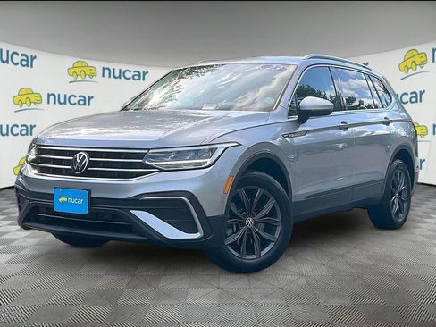 Used 2023 Volkswagen Tiguan SE AWD/4WD image 3
