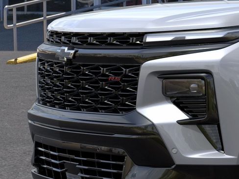 New 2026 Chevrolet Traverse RS w/ LPO, Cargo Package FWD image 13