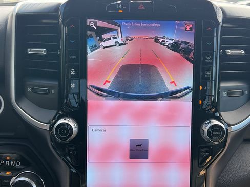 New 2026 RAM 1500 4x4 Crew Cab image 31