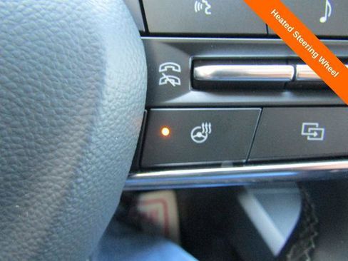 Used 2026 Chevrolet Equinox LT AWD/4WD image 9