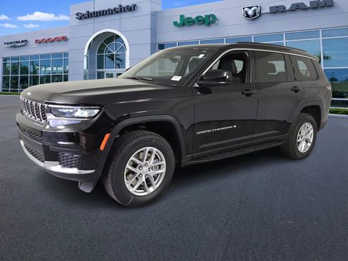 New 2025 Jeep Grand Cherokee L Laredo w/ Luxury Tech Group I RWD image 4