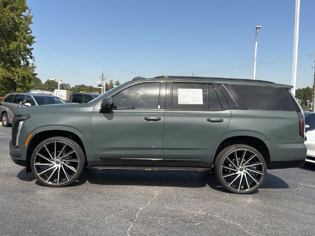 Used 2025 Cadillac Escalade Sport RWD image 2