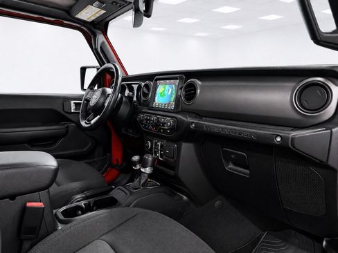 Used 2023 Jeep Wrangler Unlimited w/ Cold Weather Group AWD/4WD image 19