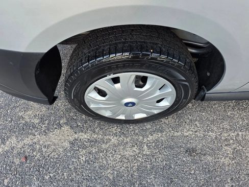 Used 2020 Ford Transit Connect XL FWD image 10