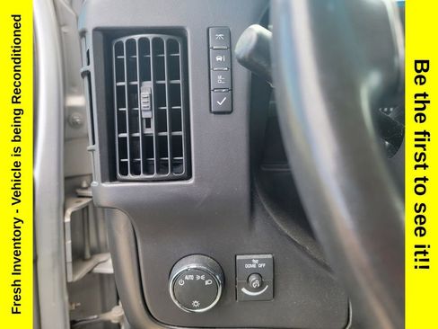Used 2010 Chevrolet Express 2500 LT w/ LT Preferred Equipment Group RWD image 28