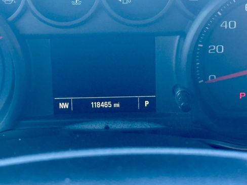 Used 2021 Chevrolet Silverado 2500 W/T w/ WT Convenience Package image 11