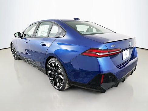 New 2026 BMW i5 M60 w/ Premium Package AWD/4WD image 7