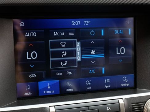 Used 2021 Ford Mustang Shelby GT500 w/ Technology Package image 26