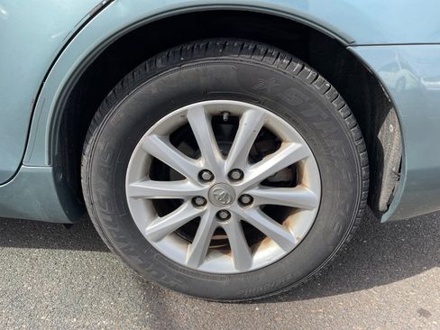 Used 2011 Toyota Camry XLE w/ SE/XLE Extra-Value Pkg image 24