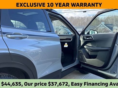 New 2026 Mitsubishi Outlander Trail Edition image 11