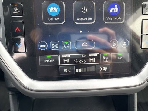 Used 2025 Subaru Crosstrek 2.0i Premium image 31