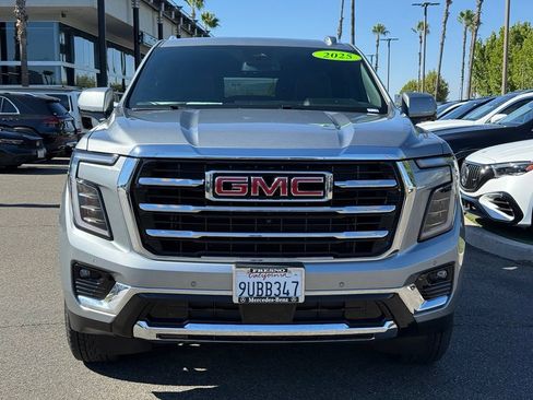 Used 2025 GMC Yukon Elevation AWD/4WD image 17