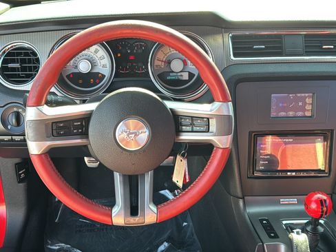 Used 2010 Ford Mustang GT RWD image 16