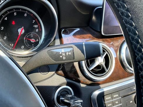 Used 2019 Mercedes-Benz CLA 250 4MATIC image 29