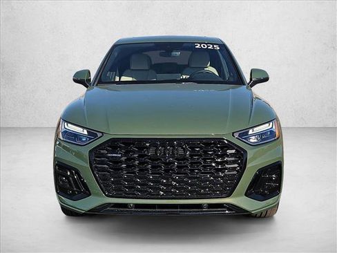 Certified 2025 Audi Q5 2.0T Premium Plus w/ Premium Plus Package image 2