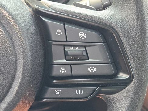 Used 2024 Subaru Crosstrek 2.0i Premium AWD/4WD image 31