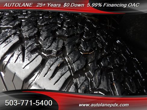 Used 2012 Toyota Tundra 4x4 CrewMax image 9