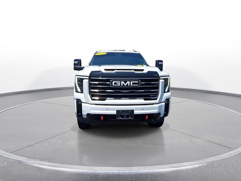 Used 2025 GMC Sierra 2500 AT4 w/ AT4 Premium Plus Package AWD/4WD image 3