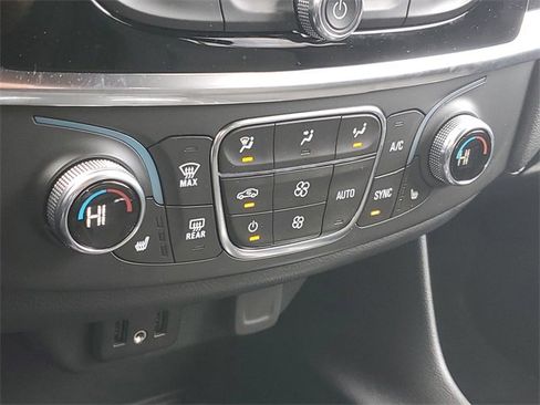 Certified 2023 Chevrolet Traverse LT image 27