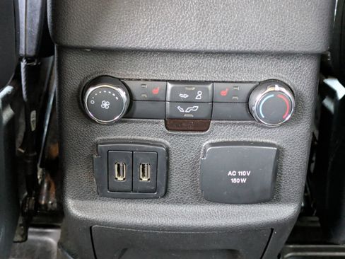 Used 2018 Ford Explorer Limited image 16