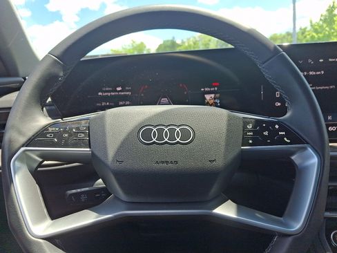Certified 2025 Audi Q5 Prestige AWD/4WD image 19