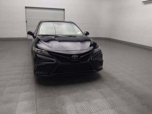 Used 2022 Toyota Camry SE image 14