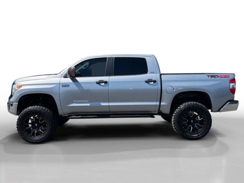 Used 2016 Toyota Tundra SR5 w/ TRD Off Road Package AWD/4WD image 2