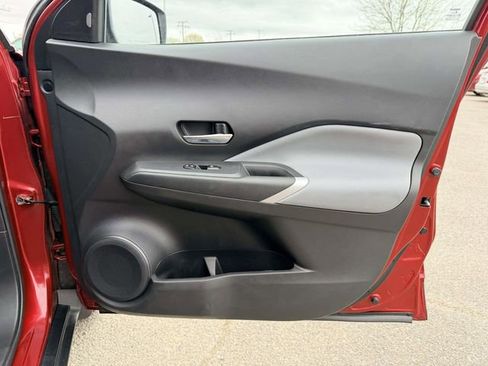 Used 2023 Nissan Kicks SR w/ SR Premium Package image 8