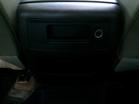 Used 2018 GMC Sierra 2500 SLT w/ Duramax Plus Package AWD/4WD image 34