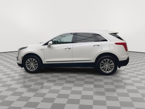Used 2017 Cadillac XT5 Luxury w/ Driver Awareness Package image 39