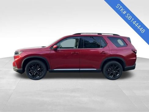 New 2025 Honda Pilot Touring image 4