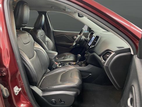 Used 2020 Jeep Cherokee Limited image 31