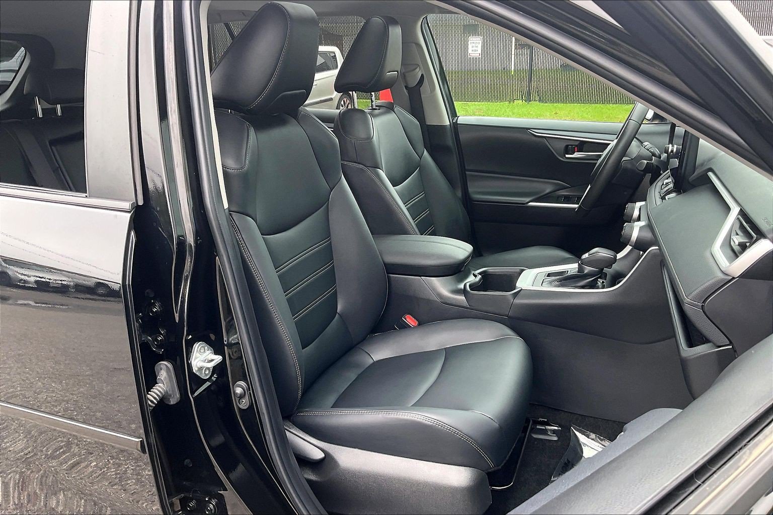 Used 2024 Toyota RAV4 XLE Premium w/ Weather Package AWD/4WD image 9