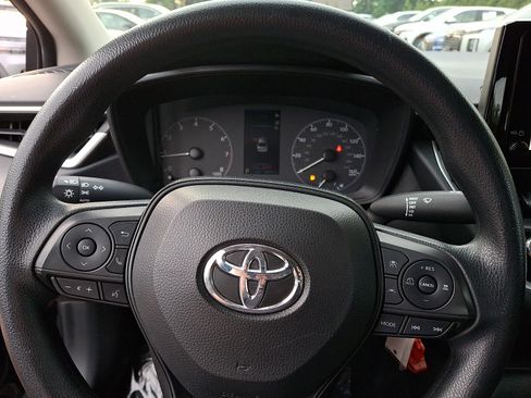 Used 2023 Toyota Corolla LE FWD image 22