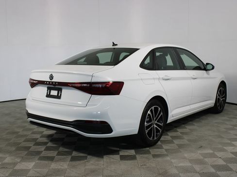 Used 2025 Volkswagen Jetta Sport FWD image 32