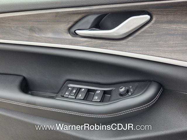 New 2026 Jeep Grand Cherokee Altitude RWD image 30