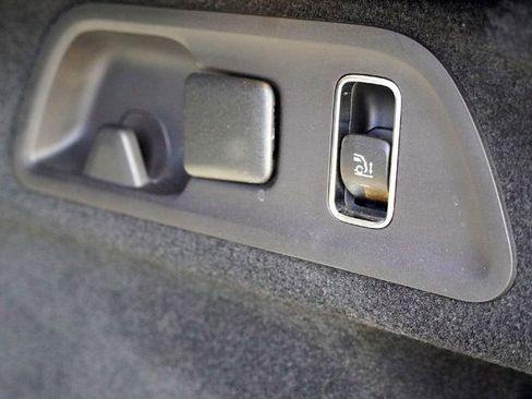 Used 2022 Mercedes-Benz GLE 53 AMG 4MATIC Coupe image 39