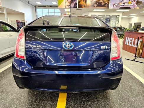 Used 2014 Toyota Prius Three image 5