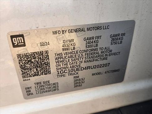 Used 2024 Chevrolet Silverado EV W/T AWD/4WD image 17