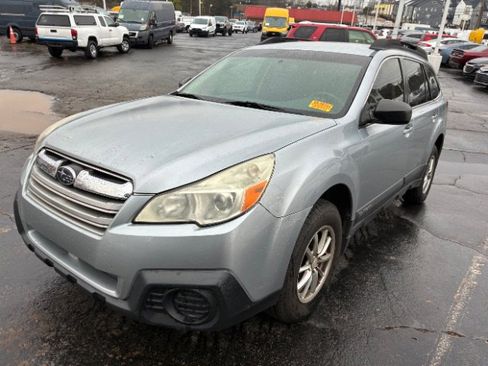Used 2013 Subaru Outback 2.5i image 5