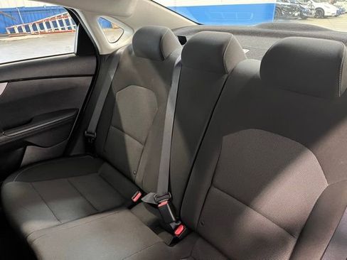 Used 2023 Kia Forte LXS image 17