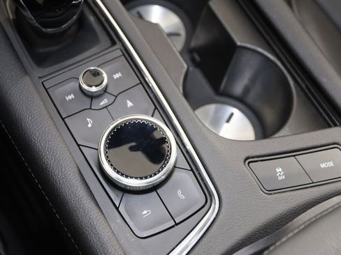 Used 2024 Cadillac XT6 Sport image 30