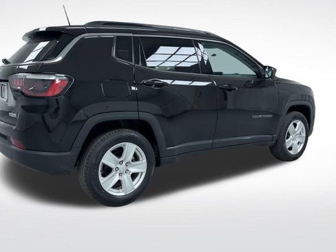 Used 2022 Jeep Compass Latitude w/ Sun and Sound Group AWD/4WD image 23