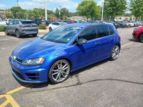 Used 2017 Volkswagen Golf R 4-Door AWD/4WD image 8