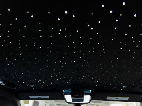 New 2026 Rolls-Royce Cullinan Black Badge image 40