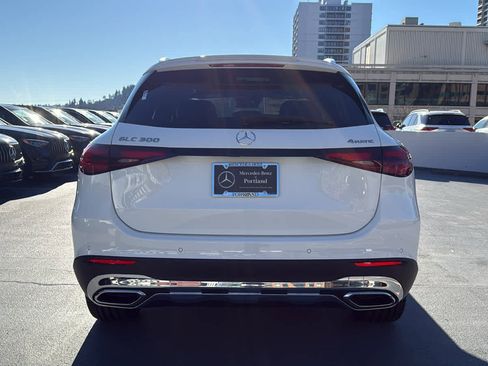 New 2026 Mercedes-Benz GLC 300 4MATIC image 7