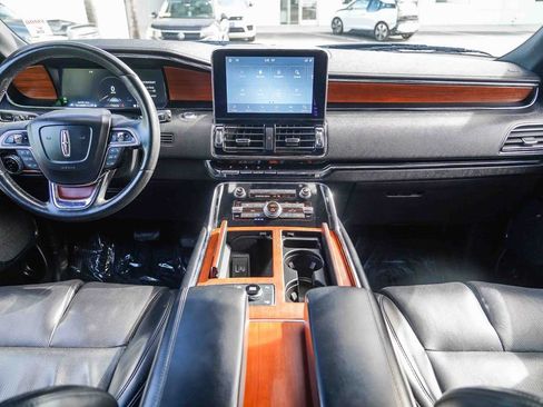 Used 2020 Lincoln Navigator L 2WD image 18