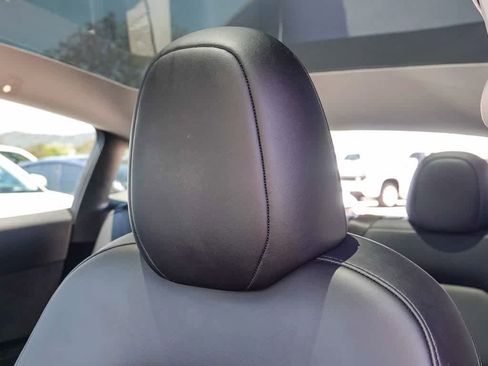 Used 2023 Tesla Model Y AWD image 24